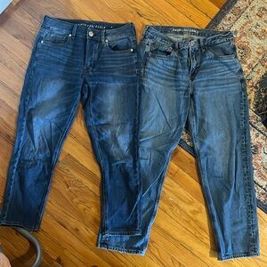 Bundle of 2 - American Eagle straight leg jeans